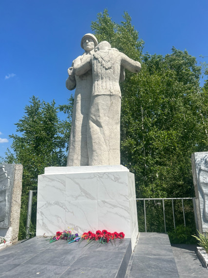 День памяти и скорби 22 июня 2025 года – это годовщина начала Великой Отечественной войны..